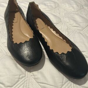Chole flat black shoes